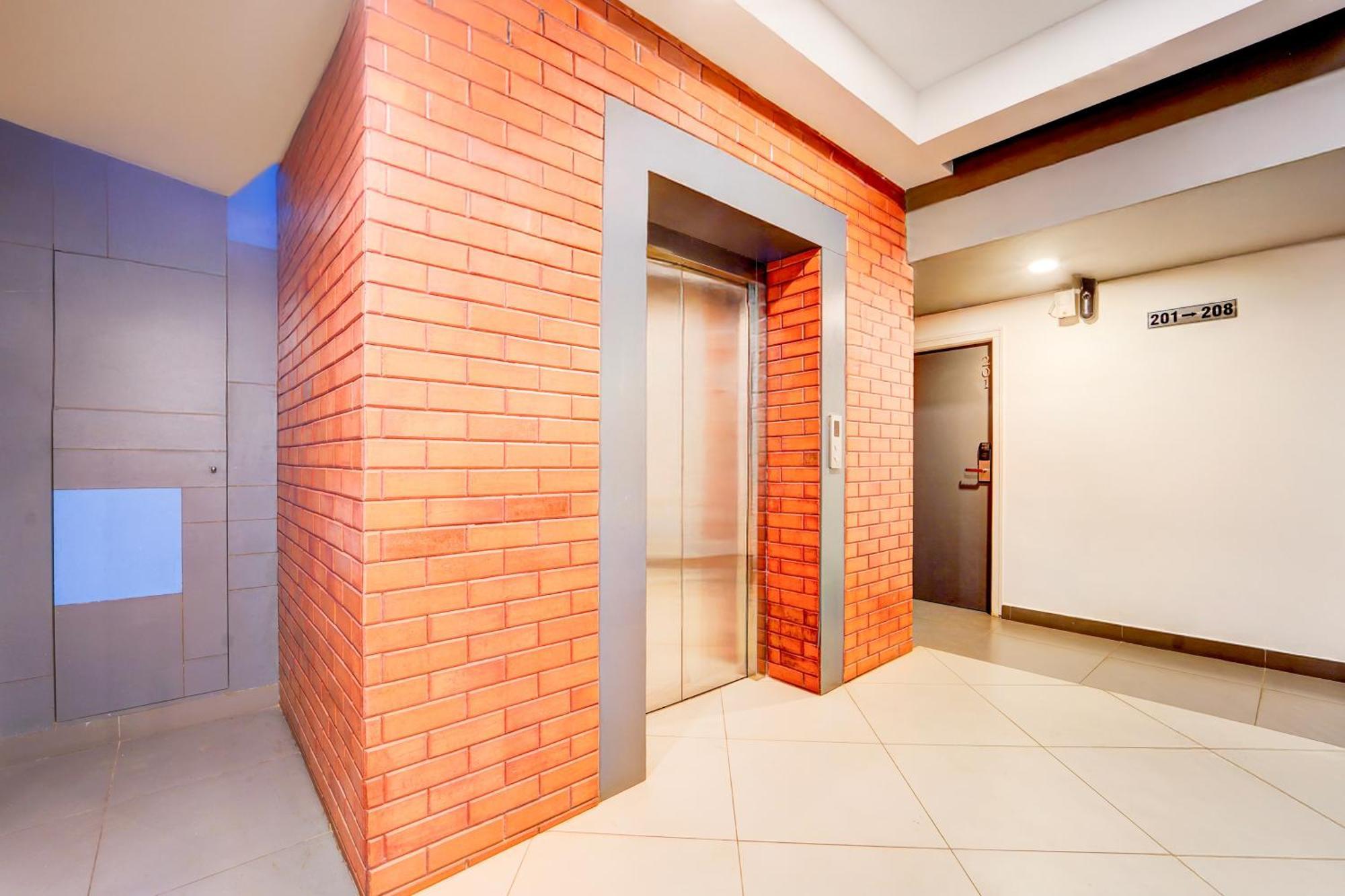 Super Townhouse Oak Hotel 3*