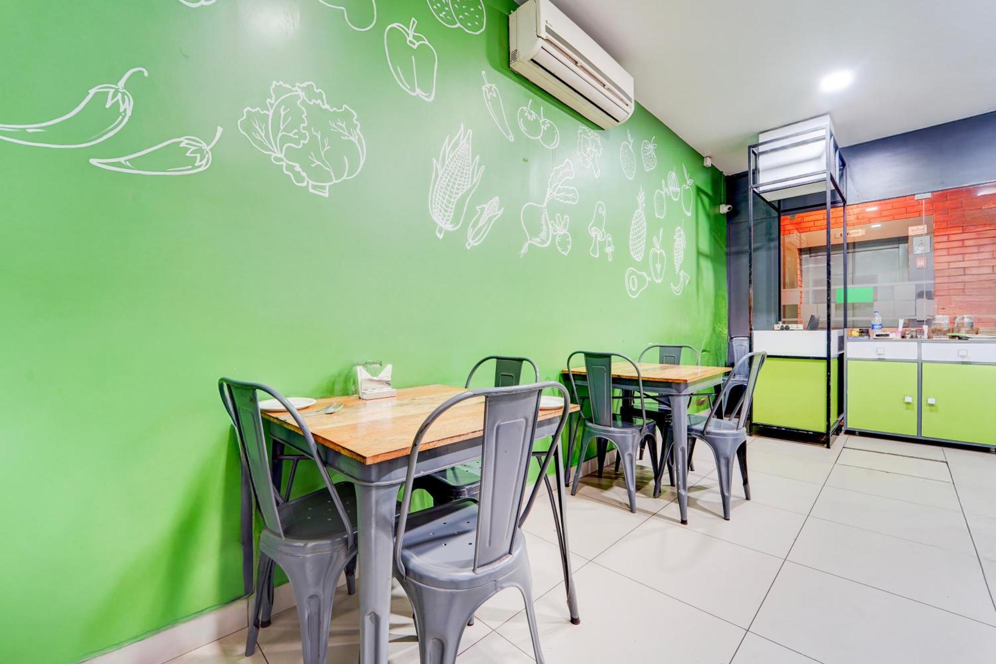 Super Townhouse Oak Hotel 3*