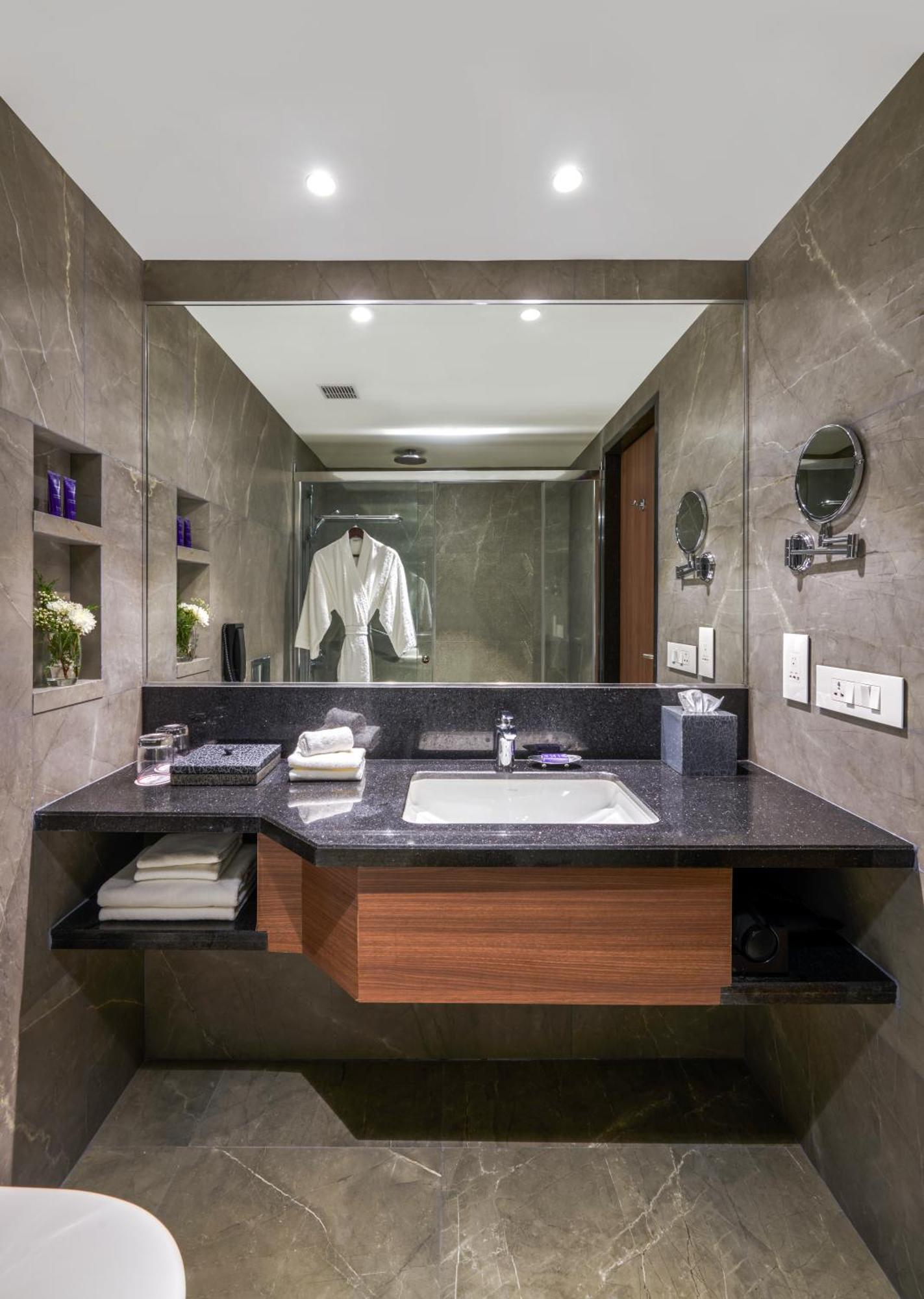 Vivanta Oldport Road - Formerly Known As Taj Manjarun Hotel 4*