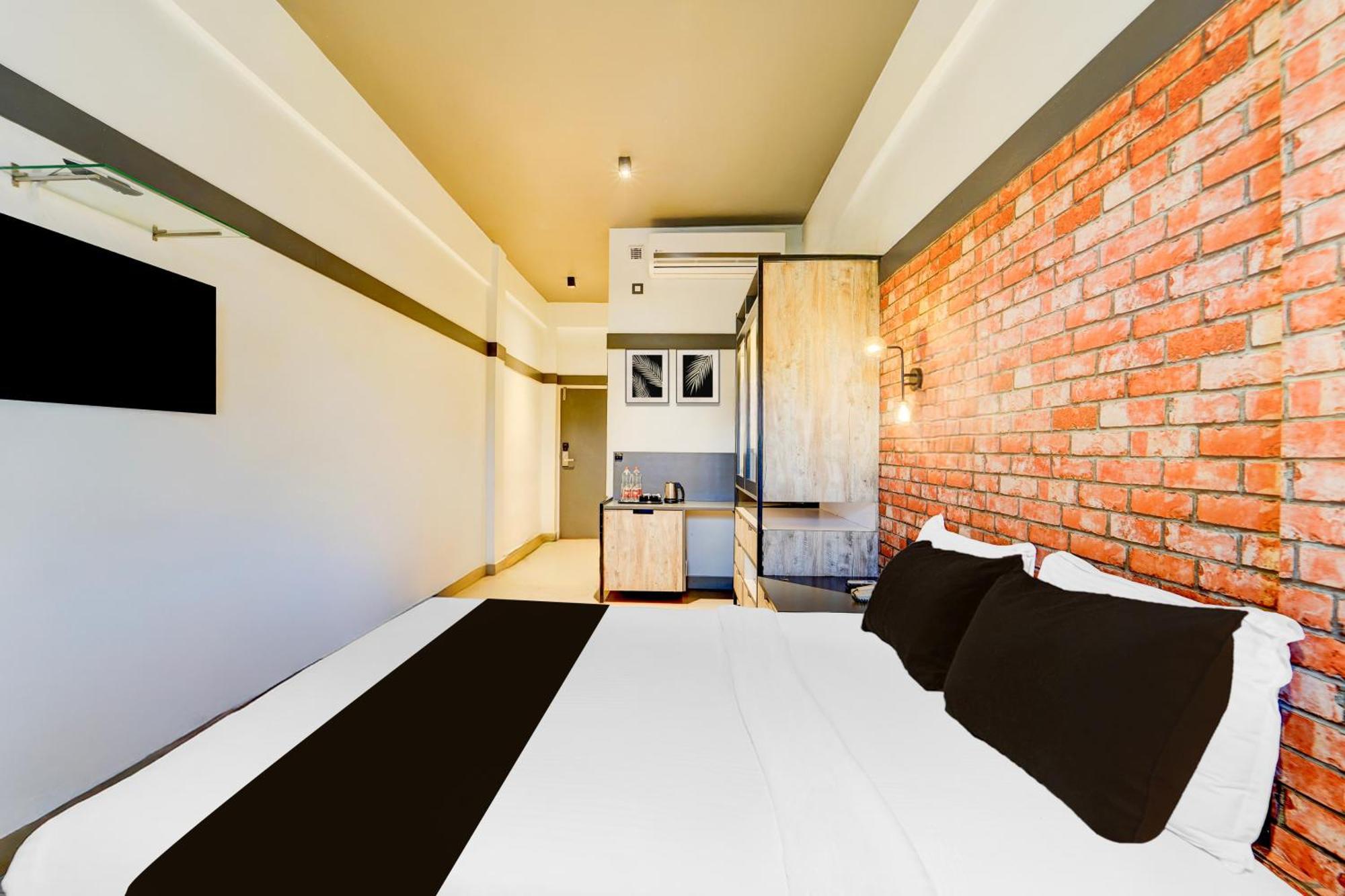Hotel Super Townhouse Oak 3*