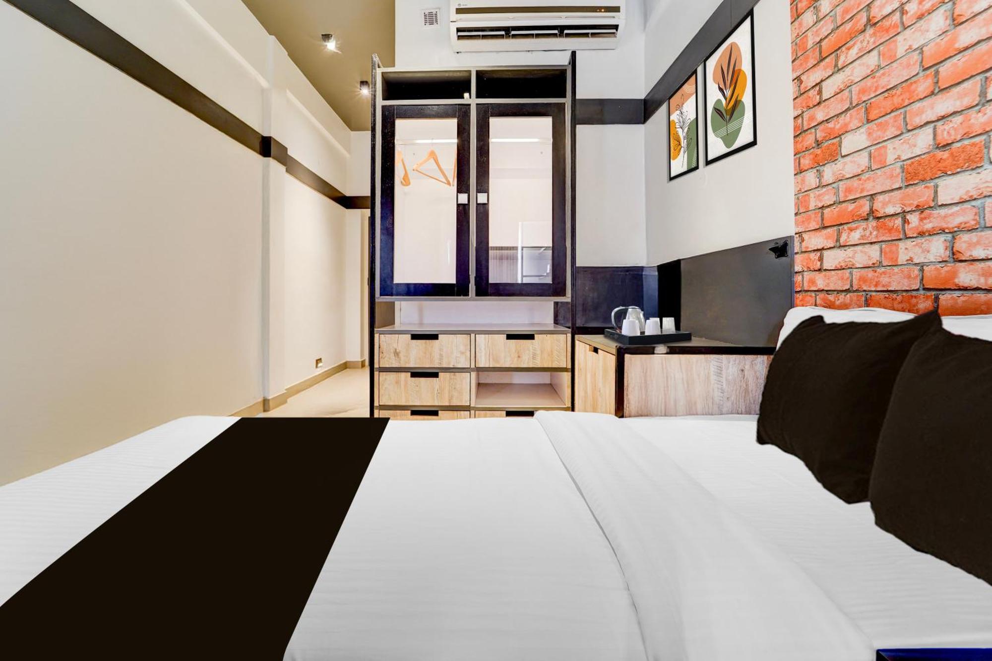 Hotel Super Townhouse Oak Mangalore