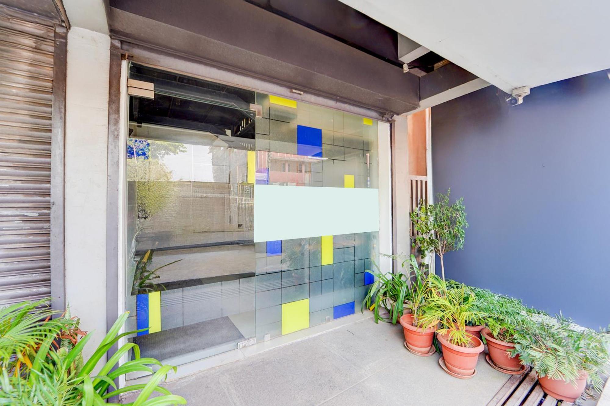 Super Townhouse Oak 3* Mangalore