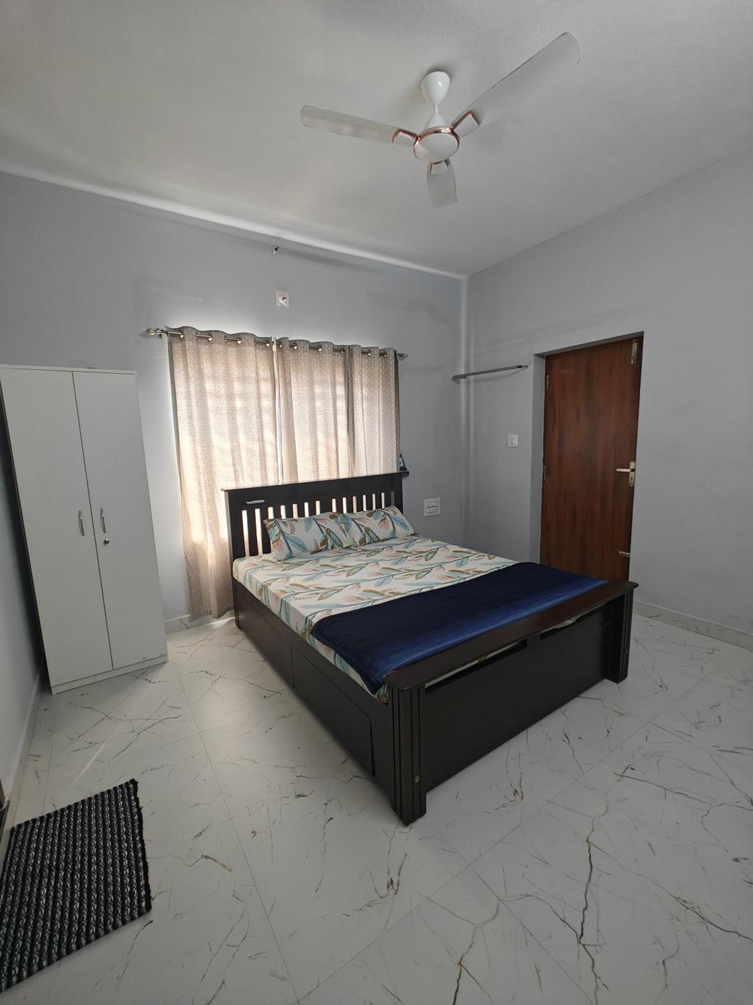 Apartment Sukruthi Service *