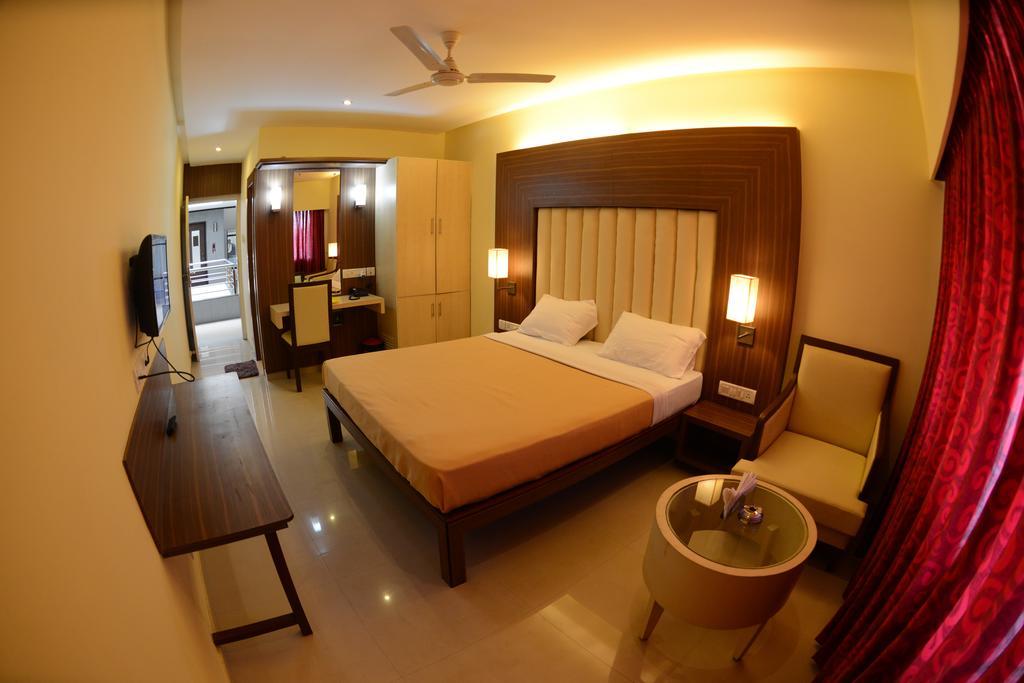 Hotel Hotel Ayush International 3*