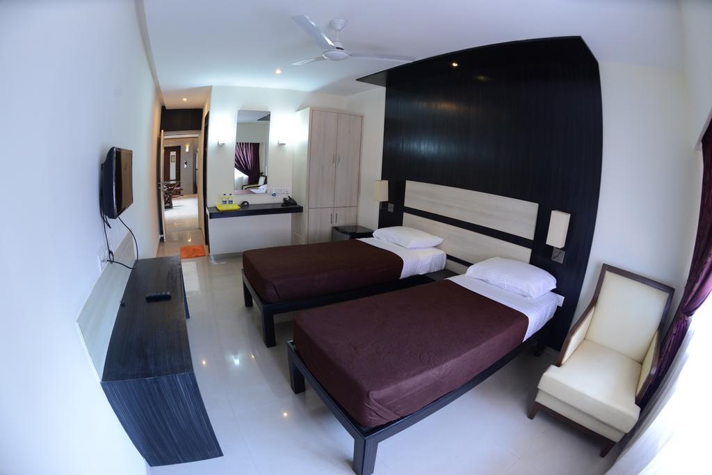 Hotel Ayush International Hotel 3*