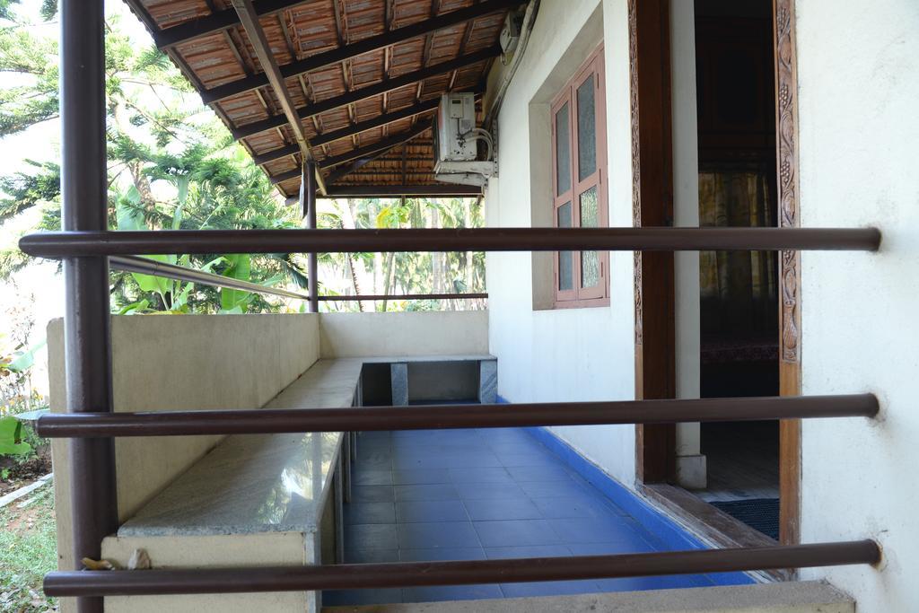 Guest house Nisarga Nirvana River House *