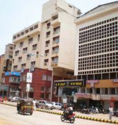 Navratna Palace 4*