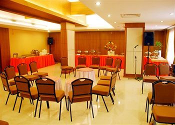 Hotel Deepa Comforts 4*