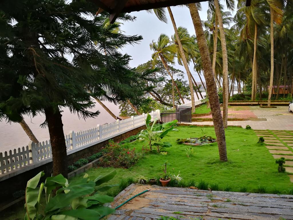 Guest house Nisarga Nirvana River House Mangalore