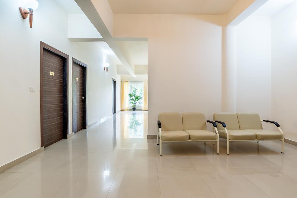 Treebo Pappilon Palace - Pvs Circle Hotel