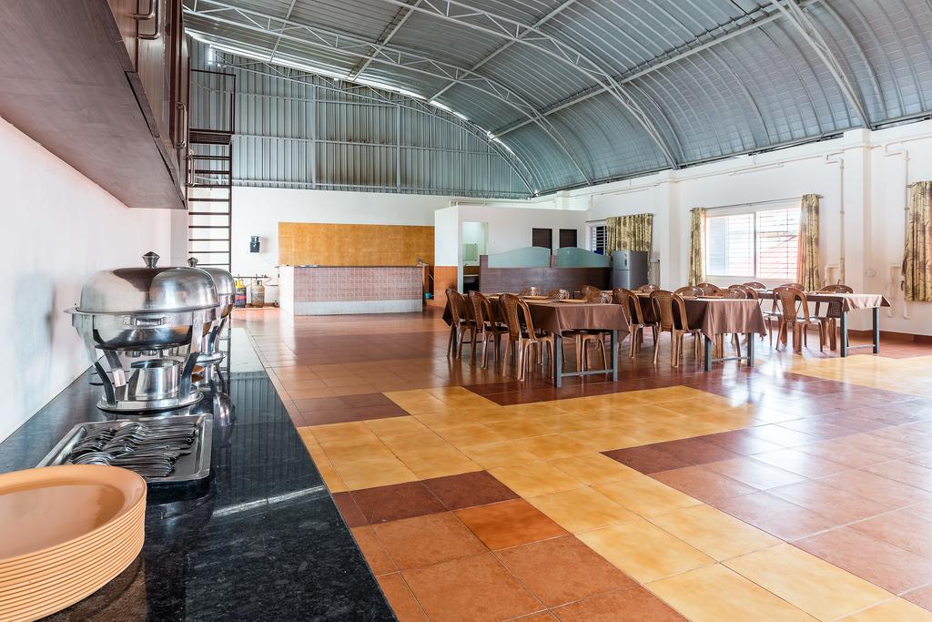 Hotel Treebo Pappilon Palace - Pvs Circle