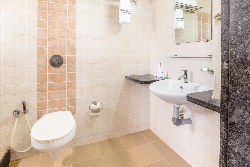 Hotel Treebo Pappilon Palace - Pvs Circle