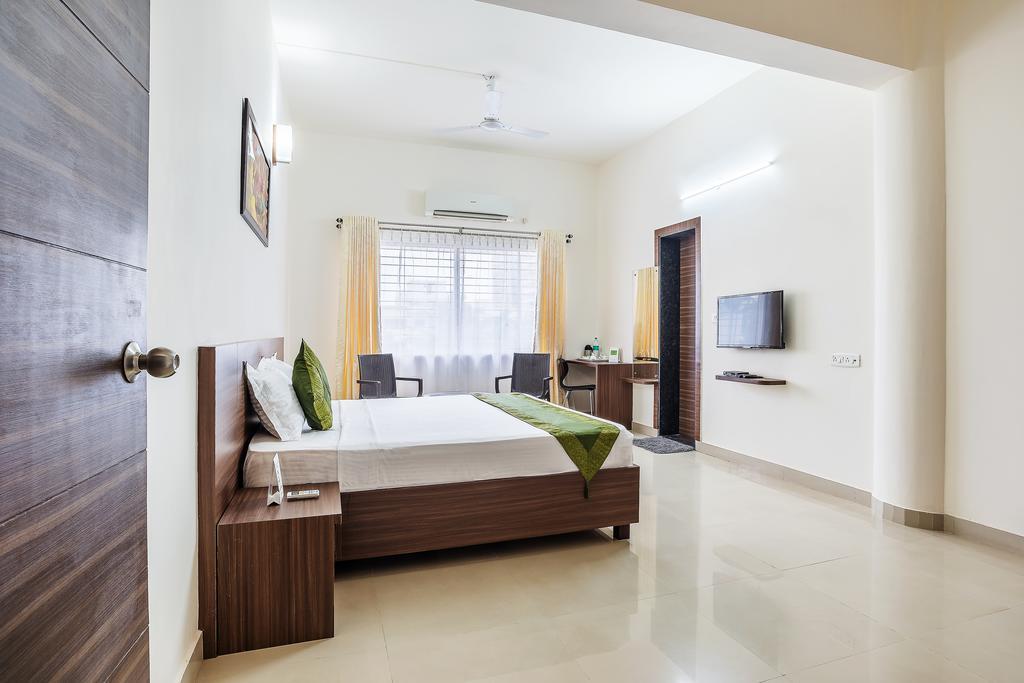 Treebo Pappilon Palace - Pvs Circle 3* Mangalore