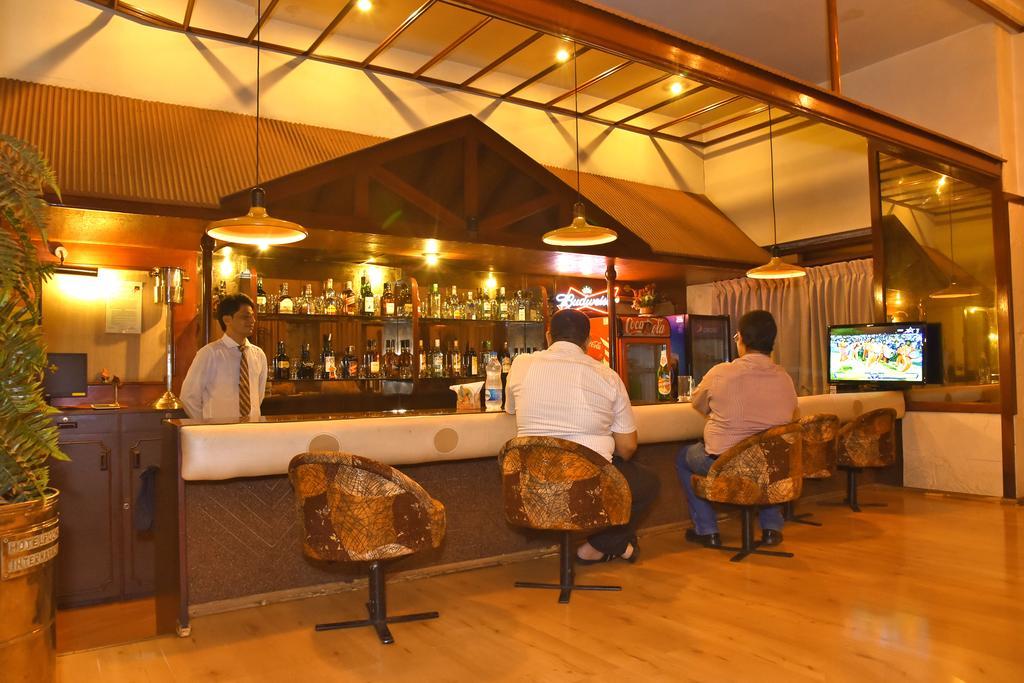 Poonja International 3*