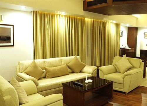 Hotel The Ocean Pearl Mangalore