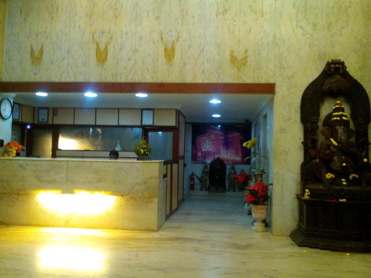 Hotel Navaratna Palace Mangalore