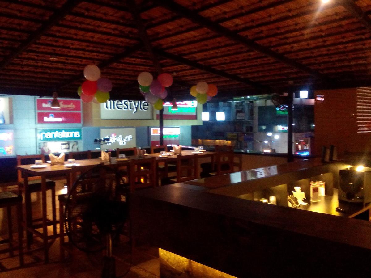 Hotel Navaratna Palace Mangalore