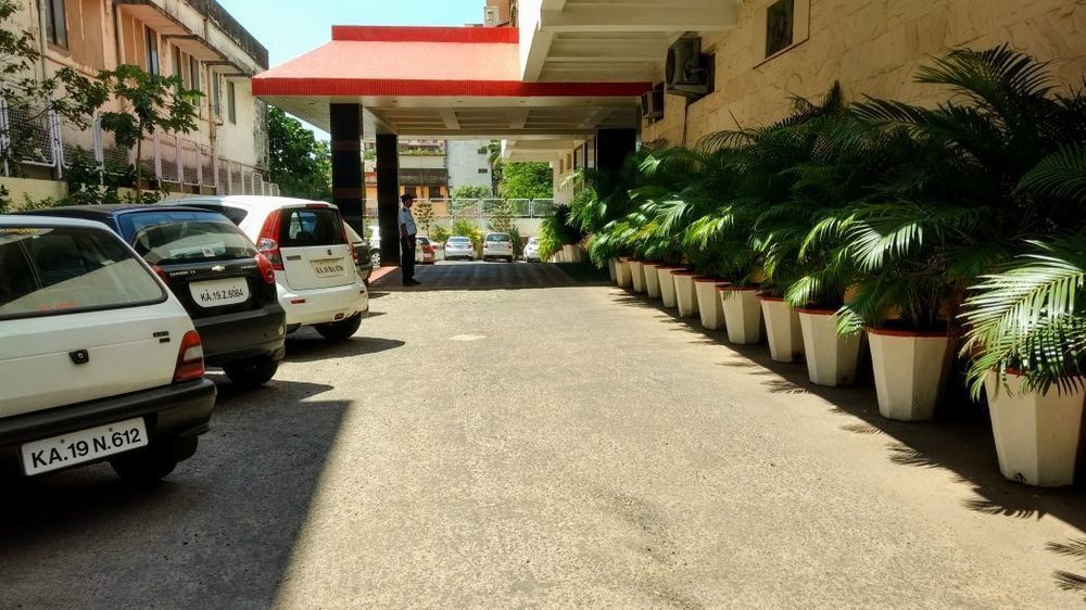 Hotel Poonja International