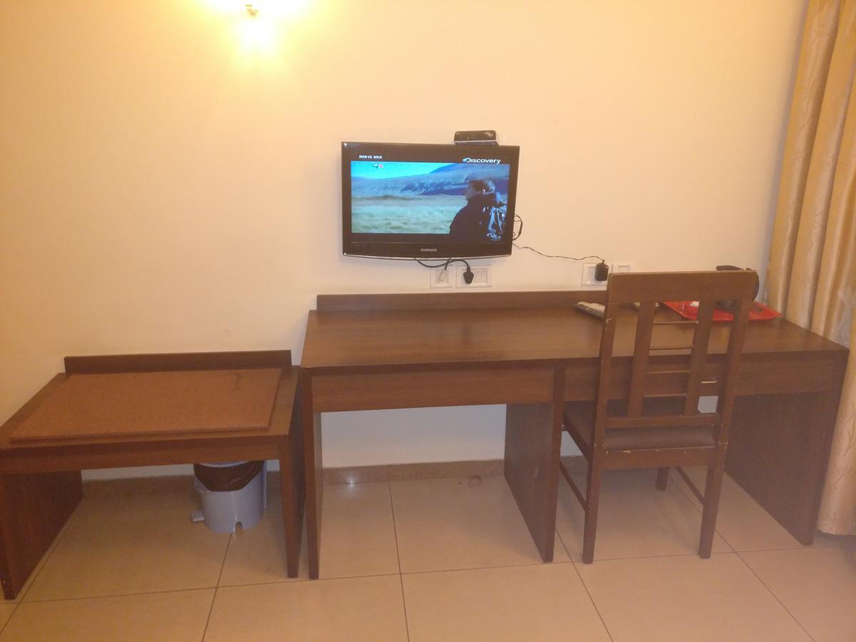 Suman Residency Hotel *