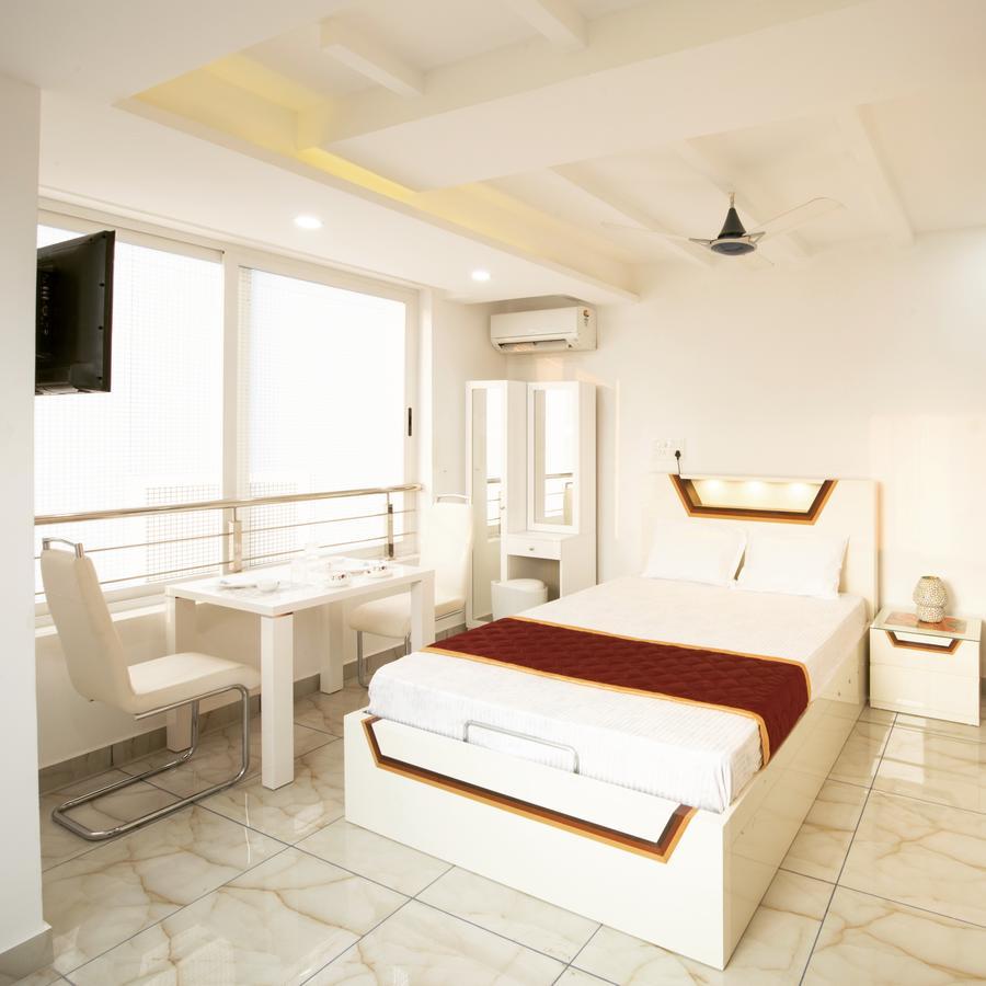 Apartment Rahul Residency