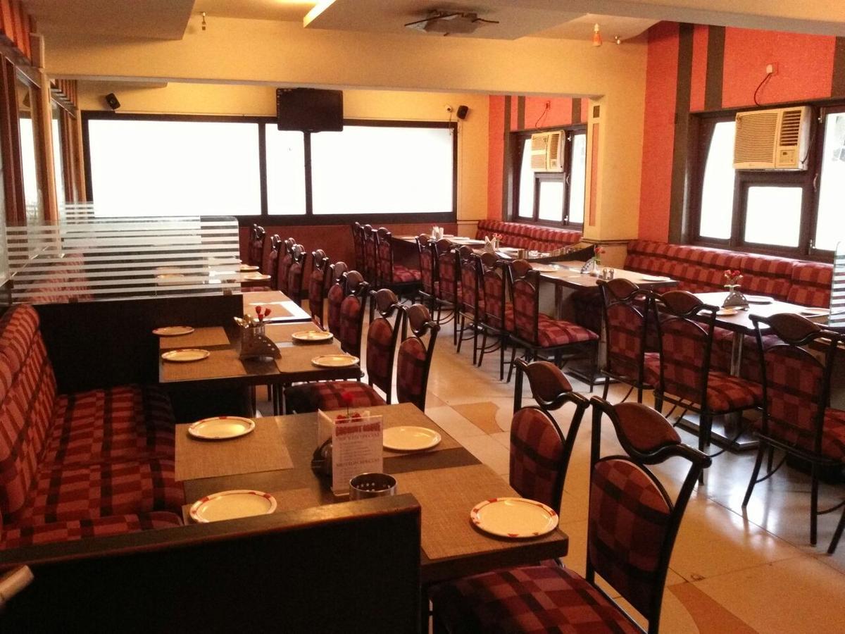 Kumar's International Hotel 2*