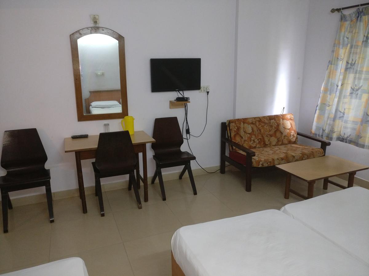 Hotel Surya *