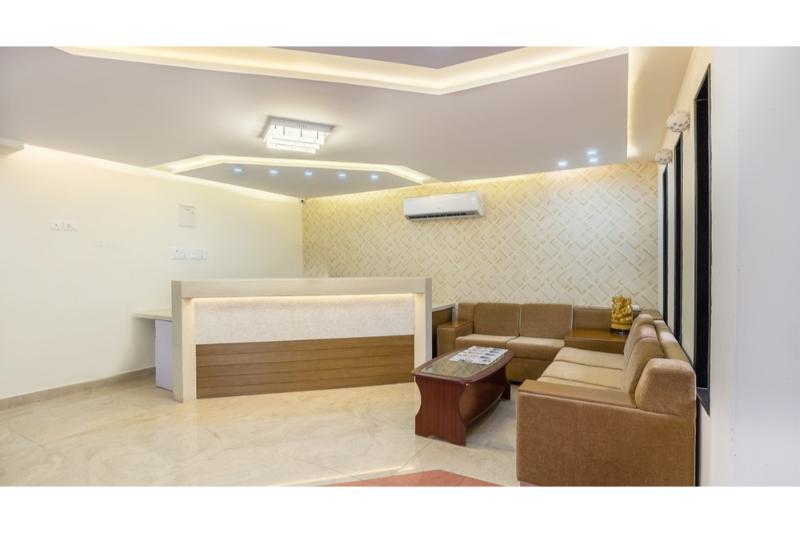 Treebo Comforts Inn, Road Deralakatte