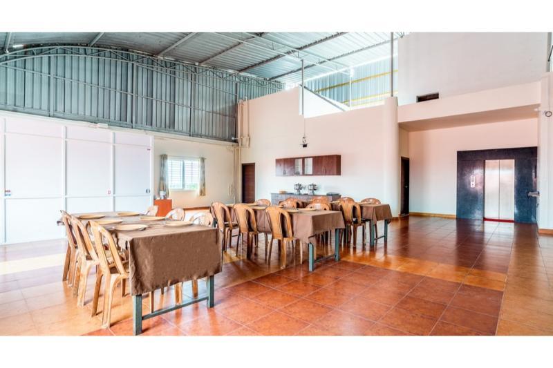 Hotel Treebo Comforts Inn, Road Deralakatte 3*