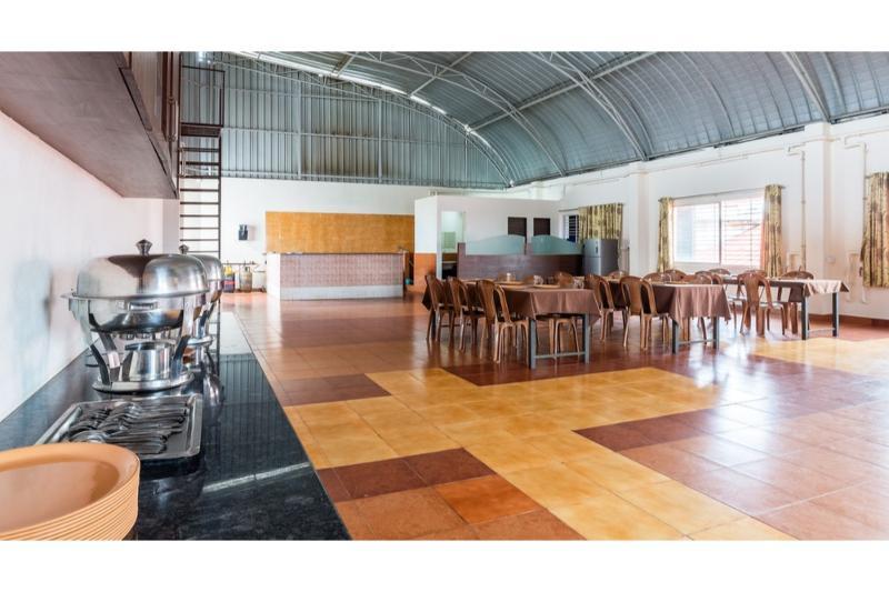 Treebo Comforts Inn, Road Deralakatte 3* Mangalore