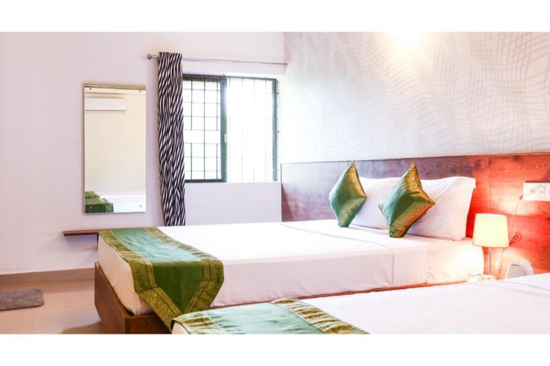 Hotel Treebo Pappilon Palace - Pvs Circle 3*