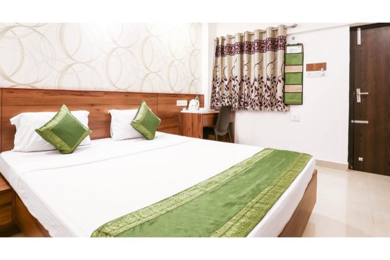 Hotel Treebo Pappilon Palace - Pvs Circle 3*