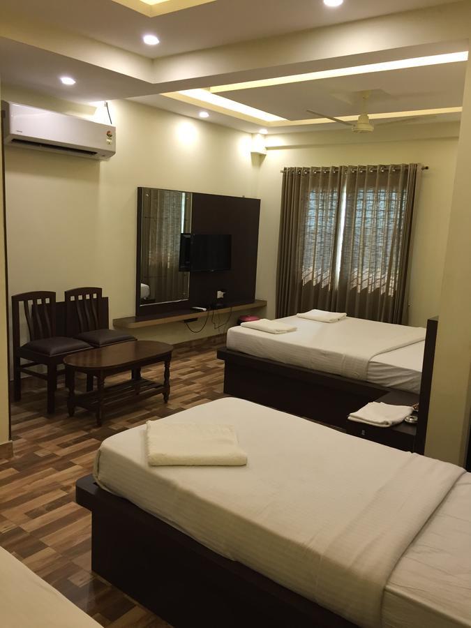 Bombay Residency--bombay Lucky Restaurant * Mangalore