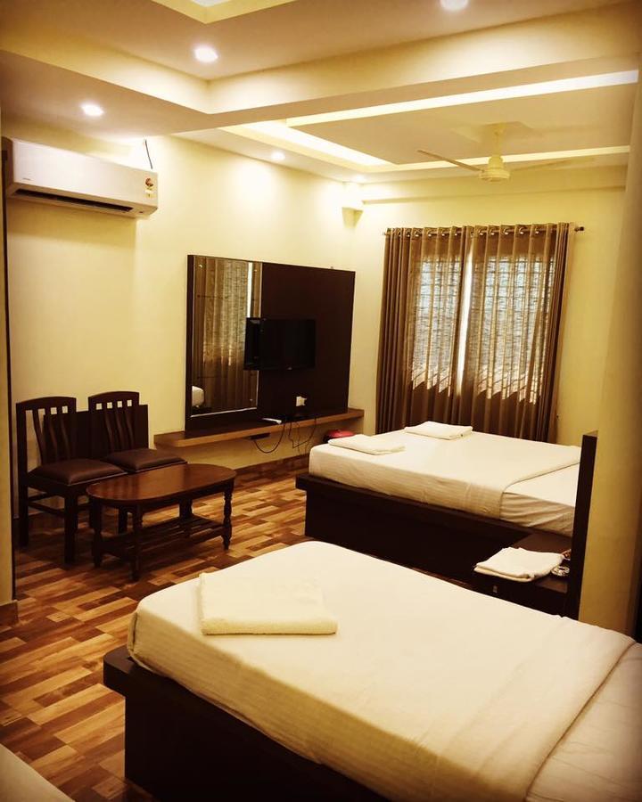 Bombay Residency--bombay Lucky Restaurant * Mangalore