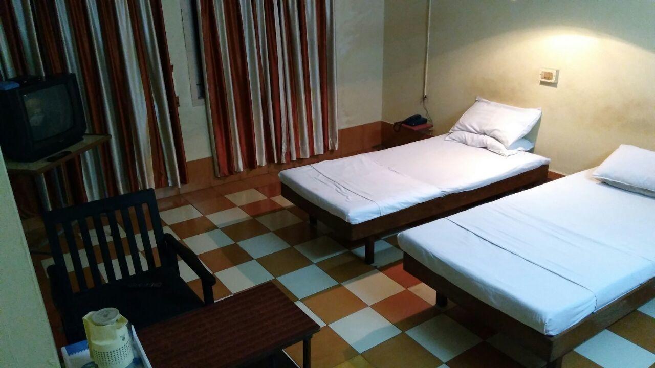Hotel Srinivas Mangalore