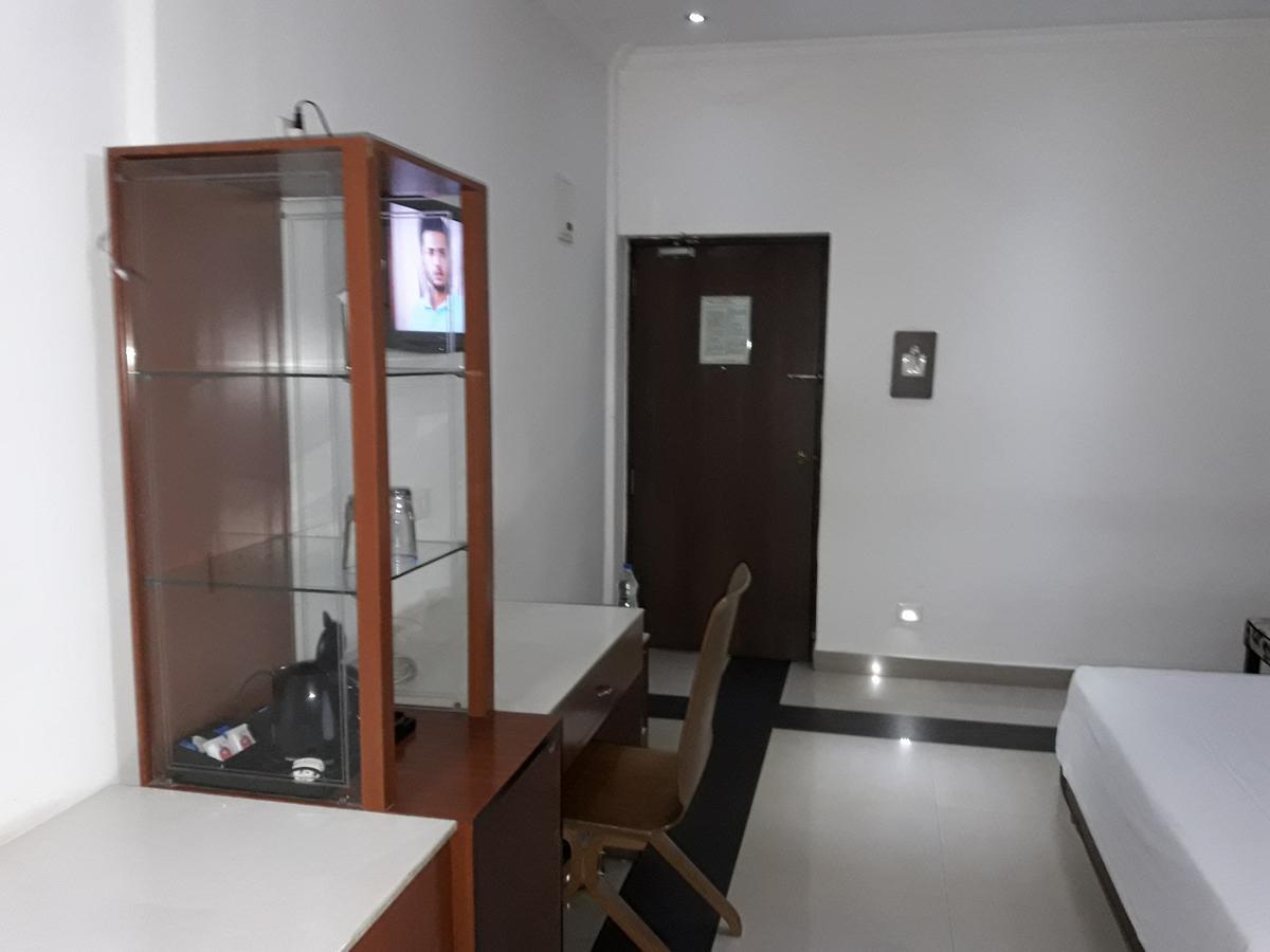 Mayur Residency Hotel *