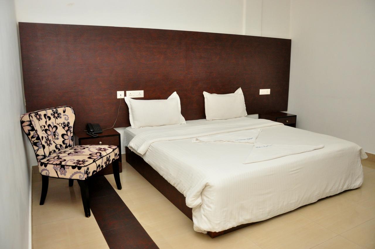 Hotel Mayur Residency *