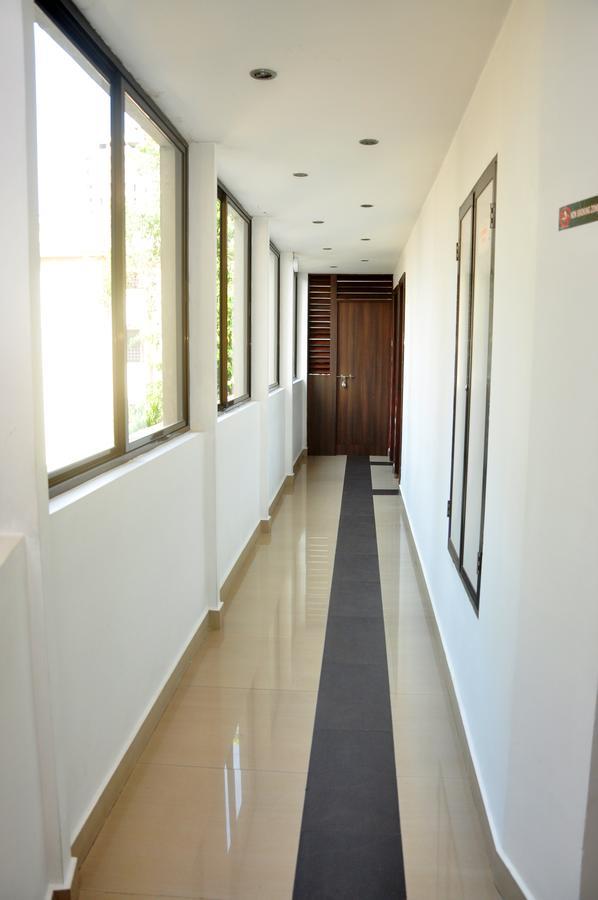 Mayur Residency Hotel *