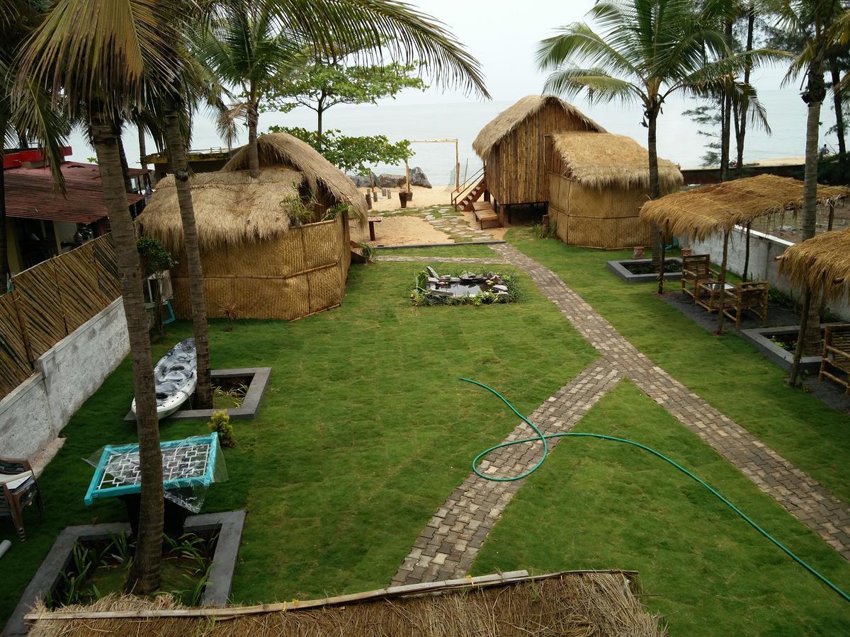 Campsite Camp 21 Beach Serviced Homes