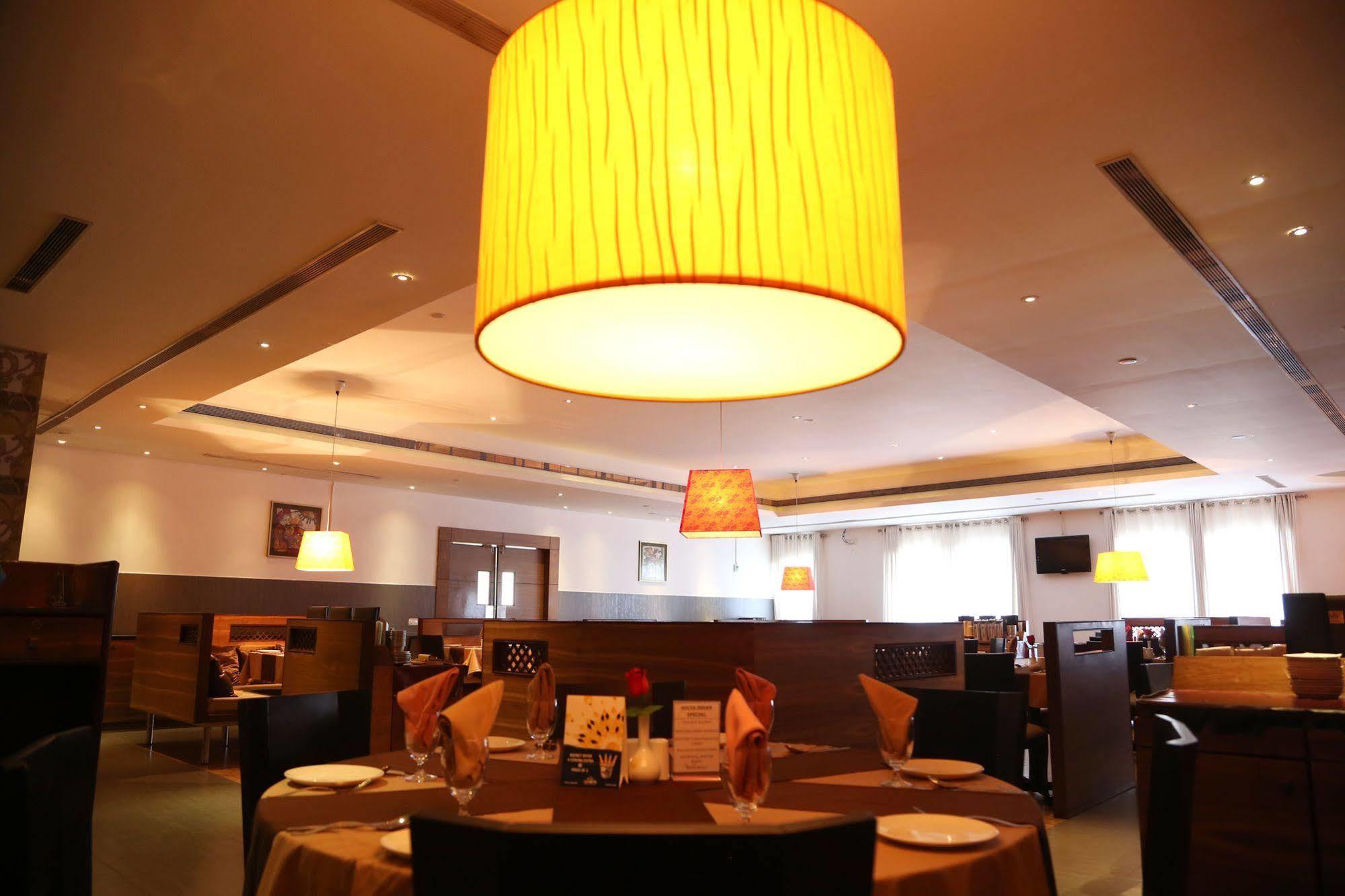 Hotel Moti Mahal 4*