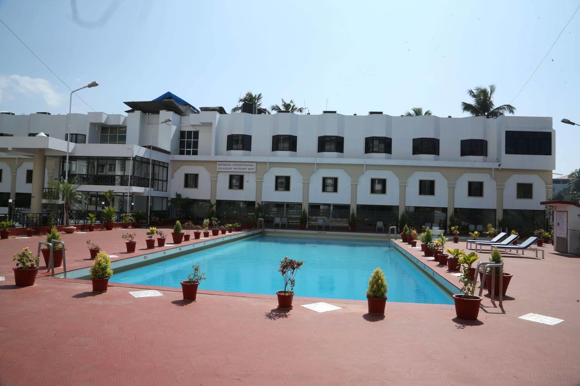 Moti Mahal Hotel 4*