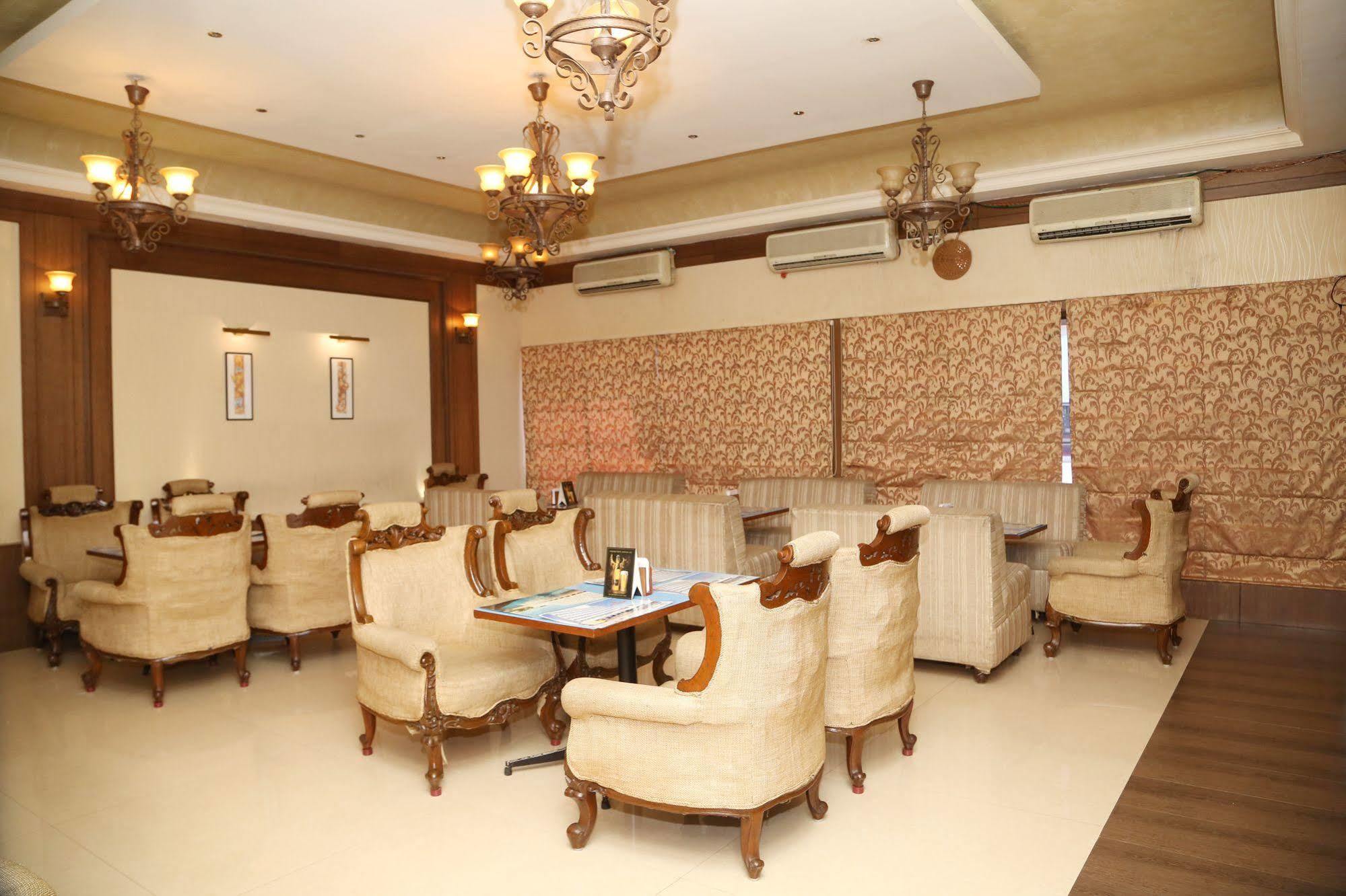 Hotel Moti Mahal Mangalore