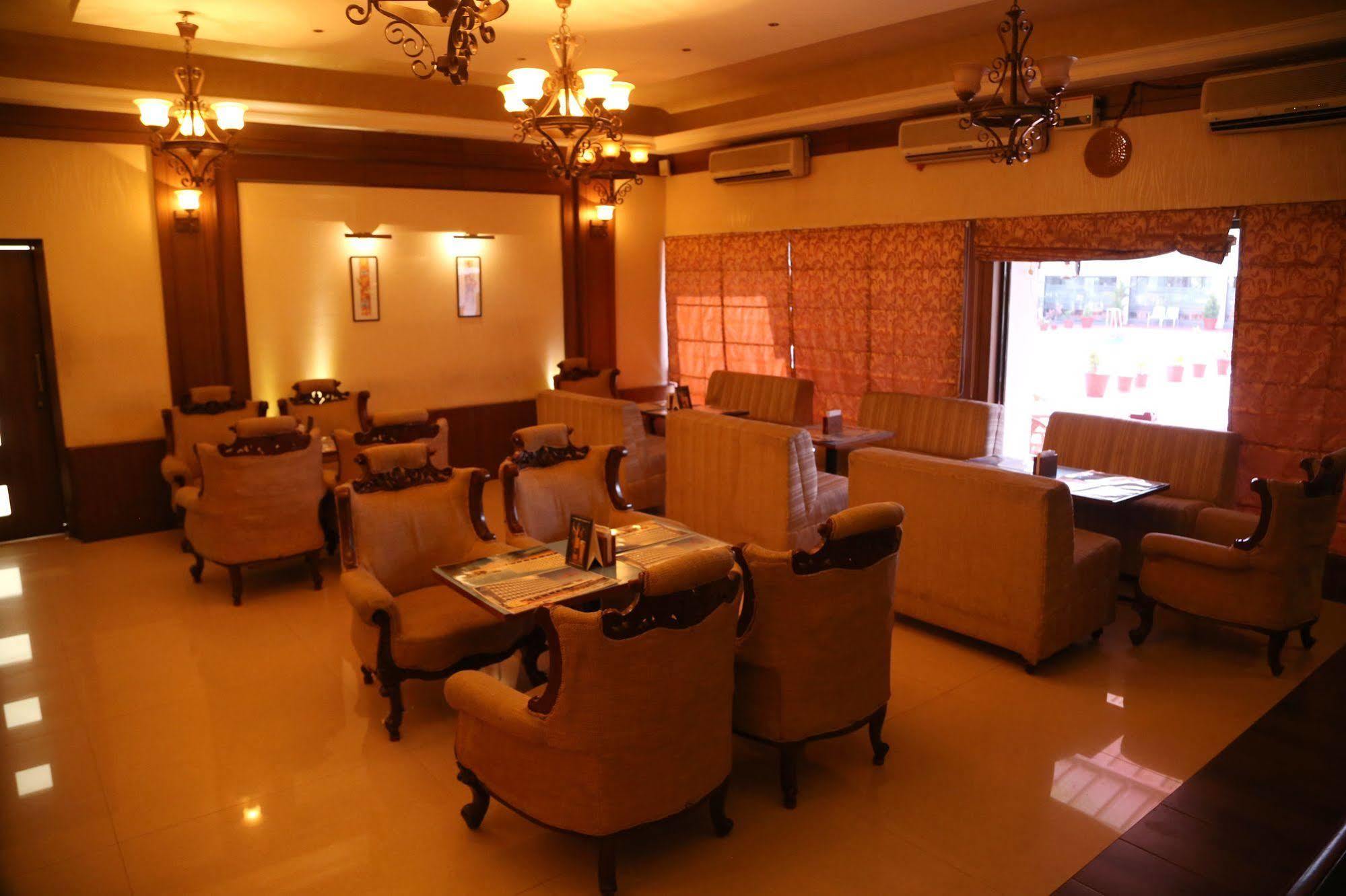 Moti Mahal Hotel Mangalore
