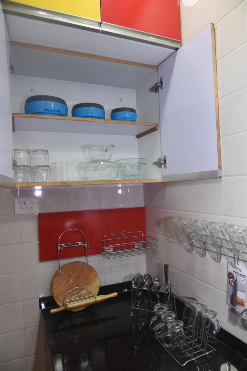 Apartment Square *