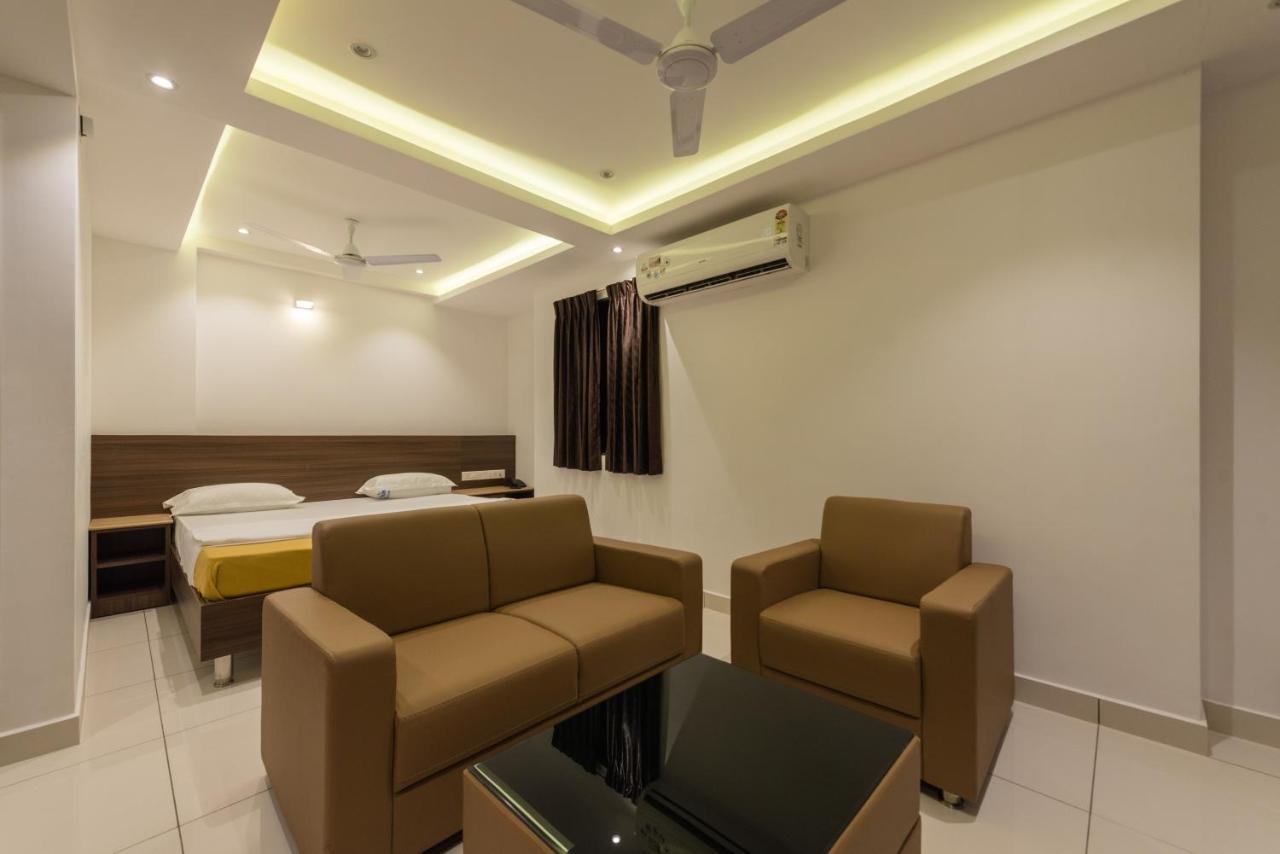 Hotel Karuna Residency Mangalore