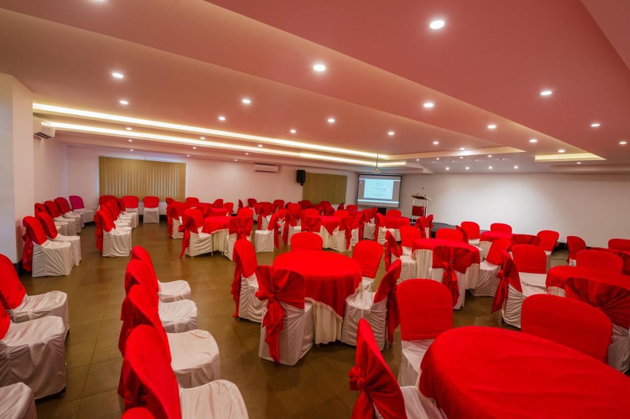 Hotel Karuna Residency