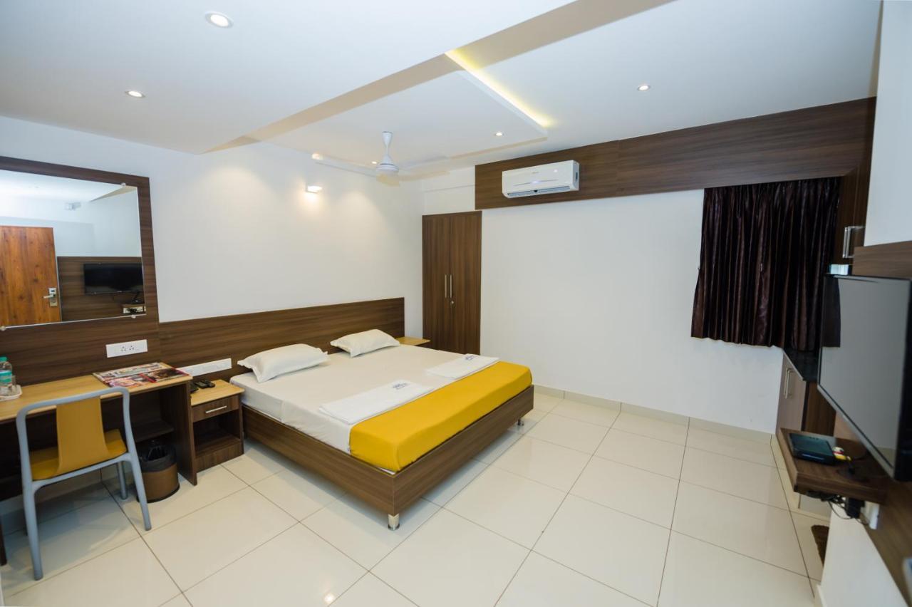 Hotel Karuna Residency 3*