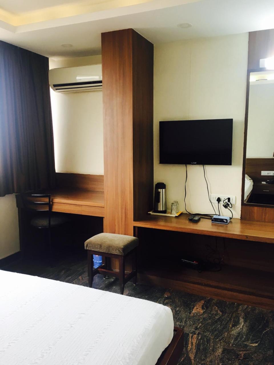 Hotel Abhiman Residency 2*