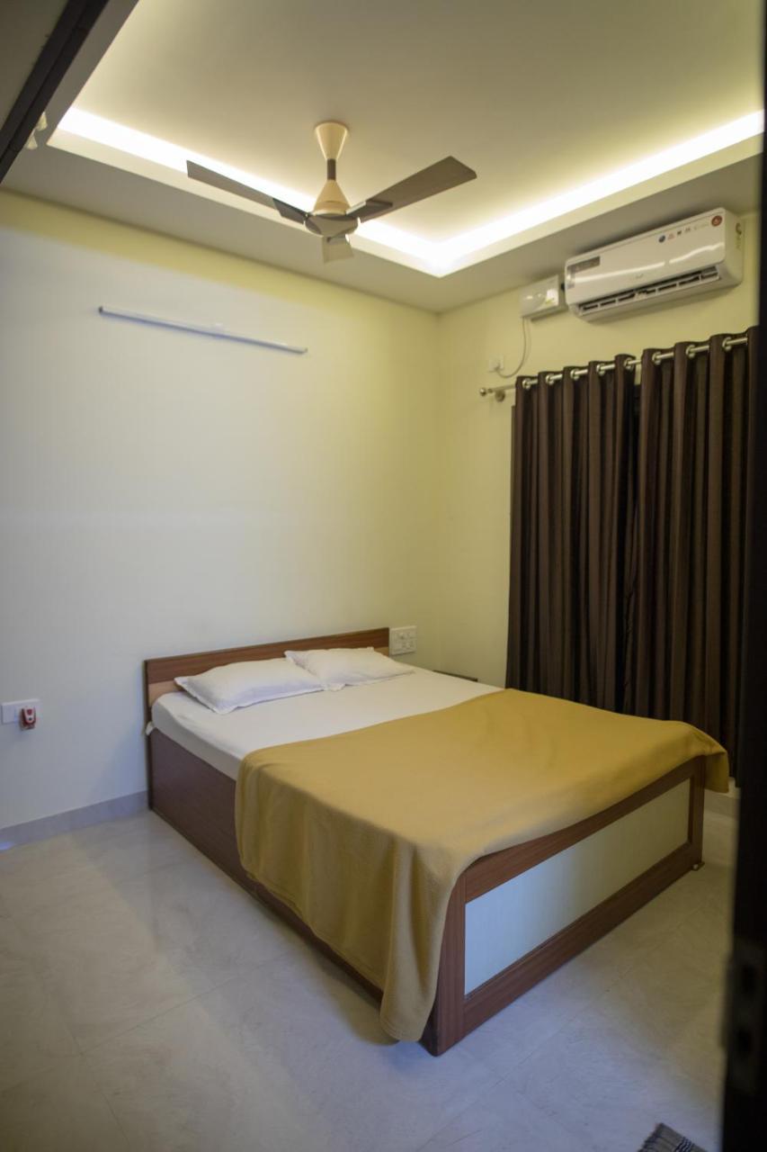Aikya Apartment *