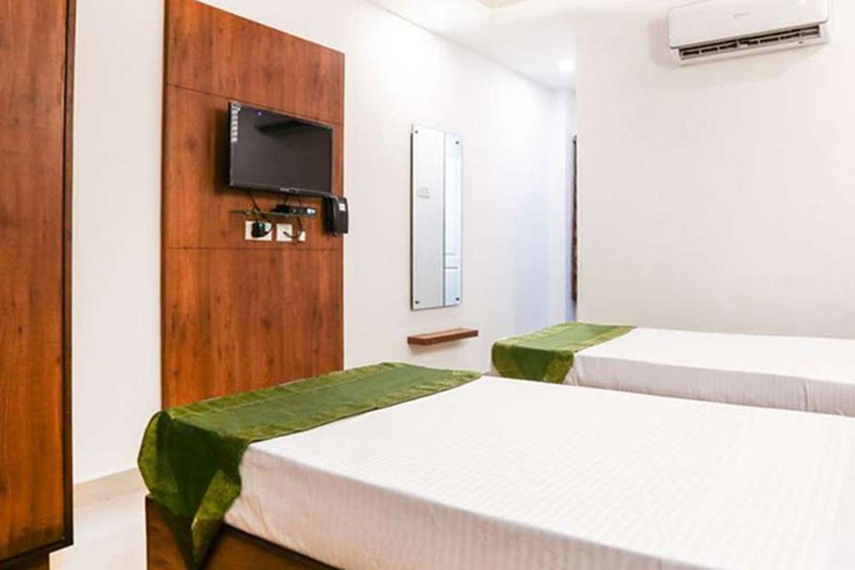 Hotel The Comforts In *