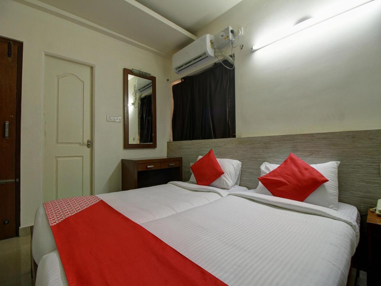 Oyo 16662 Taj Residency